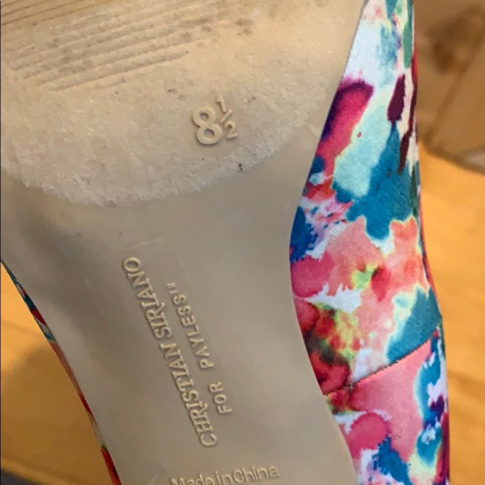 Multi Color open toe pump. Size 8.5 - Picture 3 of 4